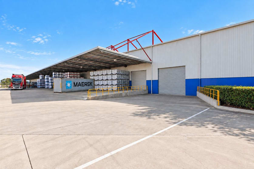 Click to view all images 256 Berkshire Road Forrestfield WA 6058 - Image 3