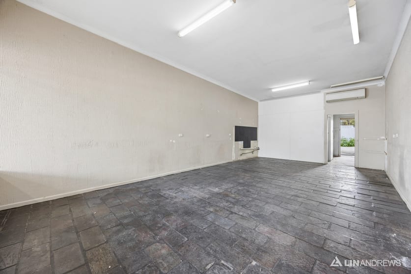 Click to view all images Shop 3/133 Whites Road Salisbury North SA 5108 - Image 3