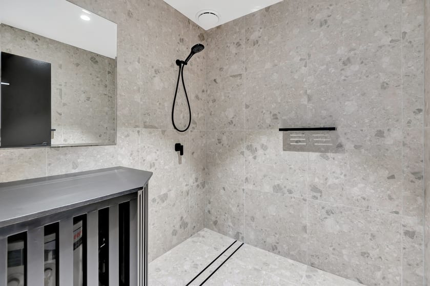 Click to view all images 16/12-20 Lawrence Drive Nerang QLD 4211 - Image 3