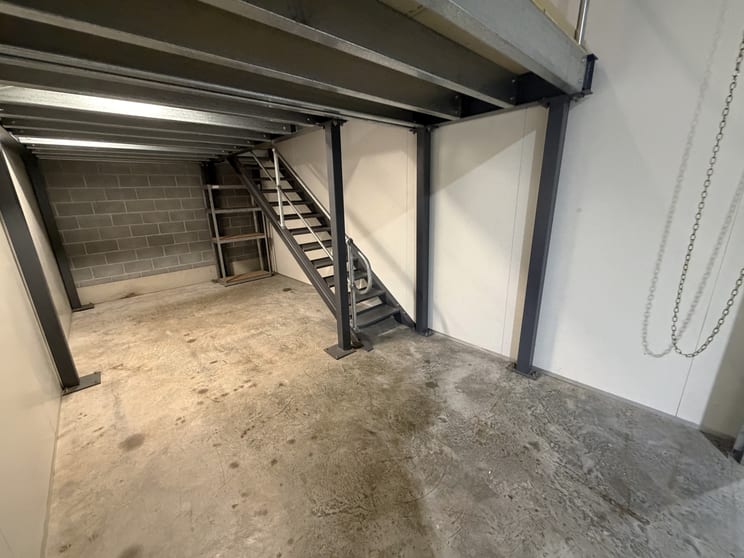 Click to view all images 53/4-8 Waine Street Freshwater NSW 2096 - Image 2