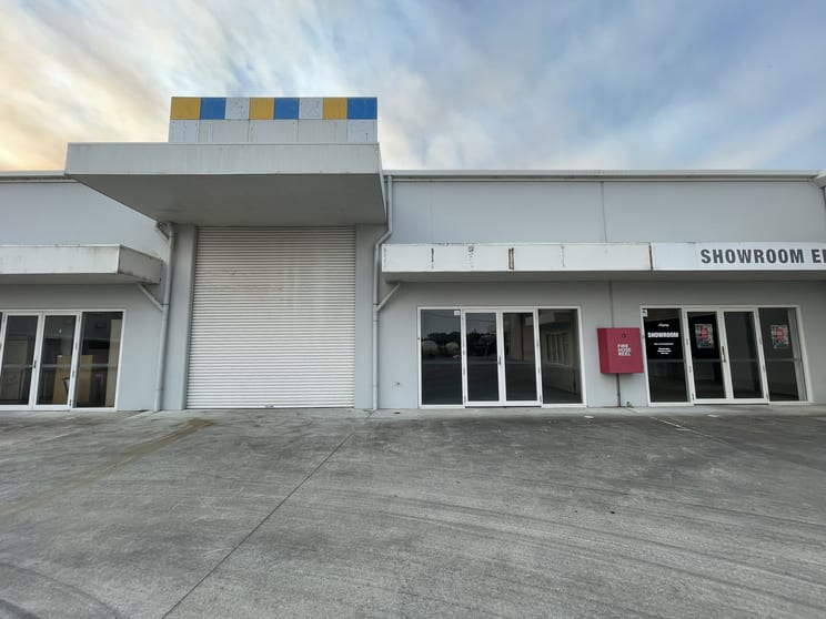 Click to view all images Unit 4/48 Industrial Drive Coffs Harbour NSW 2450 - Image 1