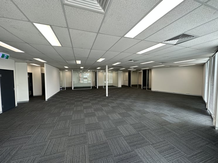 Click to view all images 10 - 331 Ingles St Port Melbourne VIC 3207 - Image 4