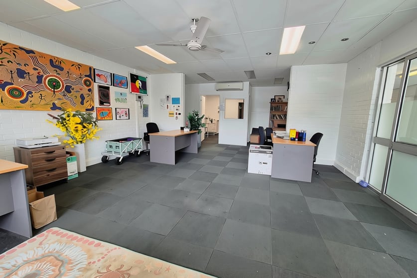 Click to view all images 1 & 2/65 John Street Singleton NSW 2330 - Image 3
