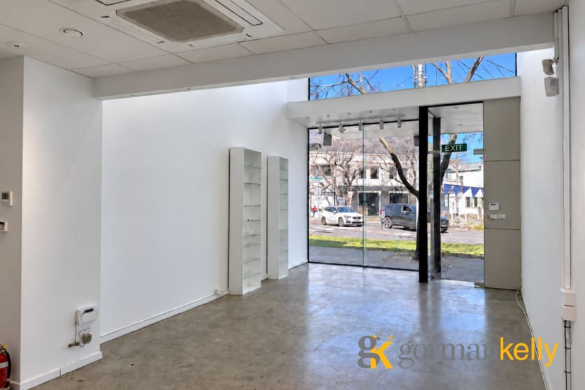 61 Cardigan Place Albert Park VIC 3206 - Image 2