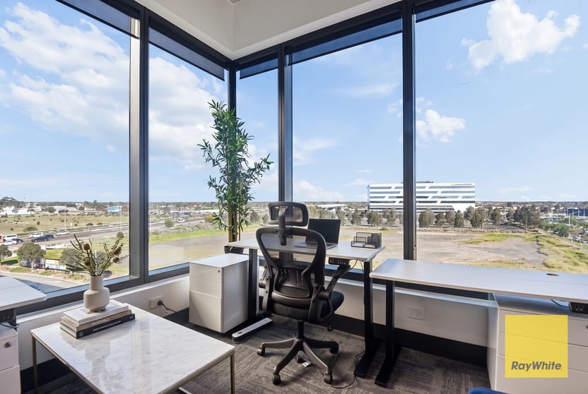 Click to view all images 402/89 Overton Road Williams Landing VIC 3027 - Image 2