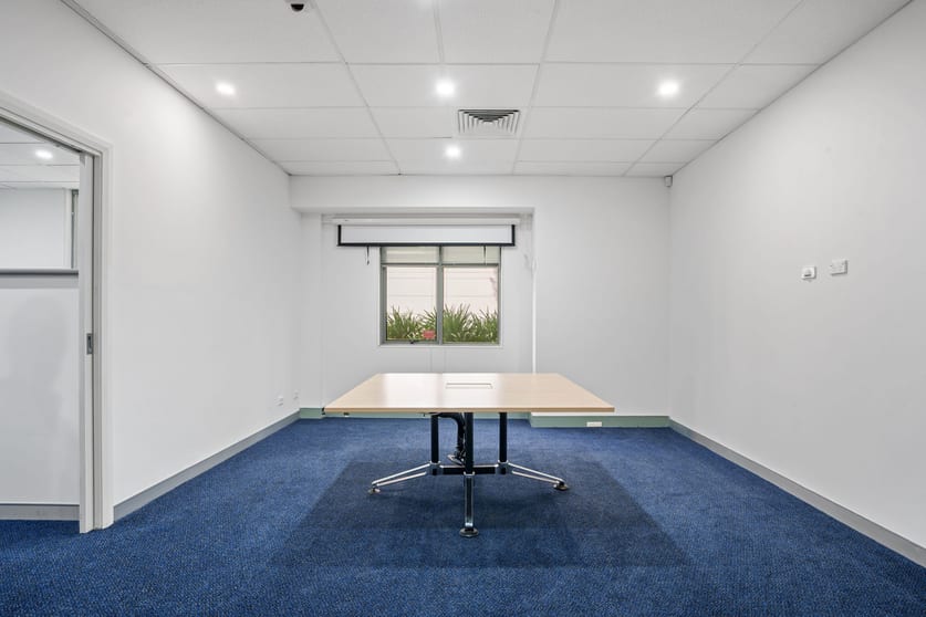Click to view all images 2/7 Napier Close Deakin ACT 2600 - Image 1