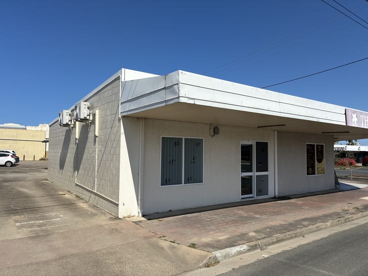 Click to view all images 1/41 Gregory Street Mackay QLD 4740 - Image 1