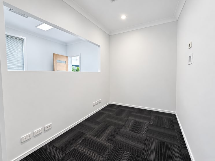 26 Vanessa Boulevard Springwood QLD 4127 - Image 3