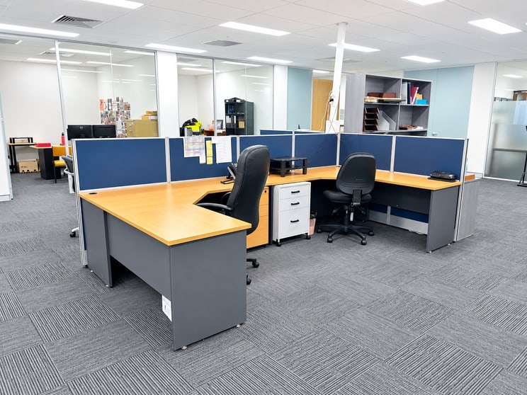 Click to view all images Office 2/3/211 Walters Road Arndell Park NSW 2148 - Image 2