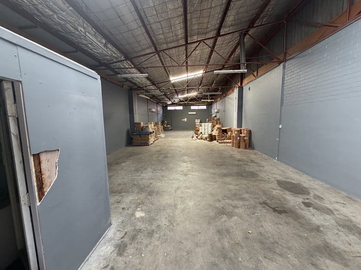 Click to view all images 2&3/6 Bookham Street Morley WA 6062 - Image 3