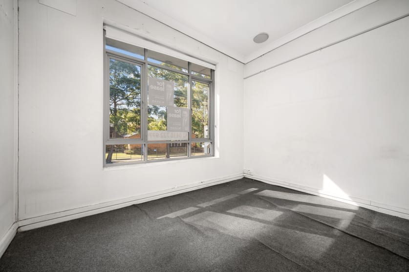 Click to view all images 2/219 Mona Vale Road St Ives NSW 2075 - Image 3