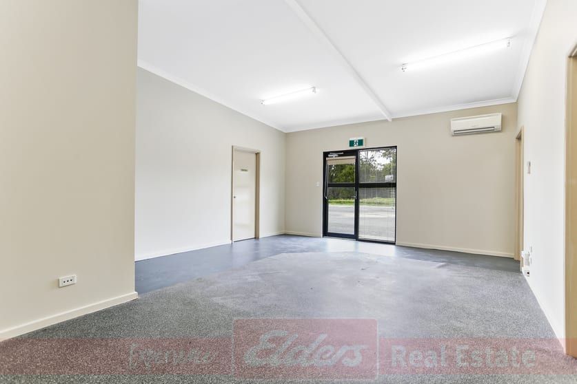 Click to view all images 76 McCombe Road Davenport WA 6230 - Image 3