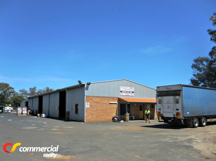 Click to view all images 4 Major Street Davenport WA 6230 - Image 3
