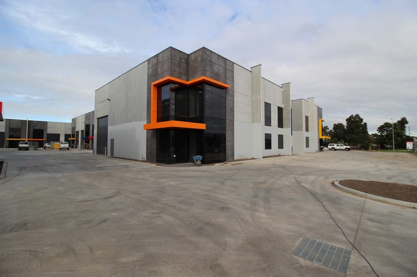 Click to view all images 1/16 Colemans Road Carrum Downs VIC 3201 - Image 2