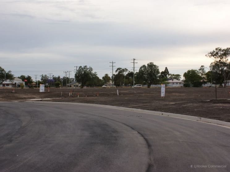Click to view all images Cnr Warrego Highway & Volker Street Dalby QLD 4405 - Image 2