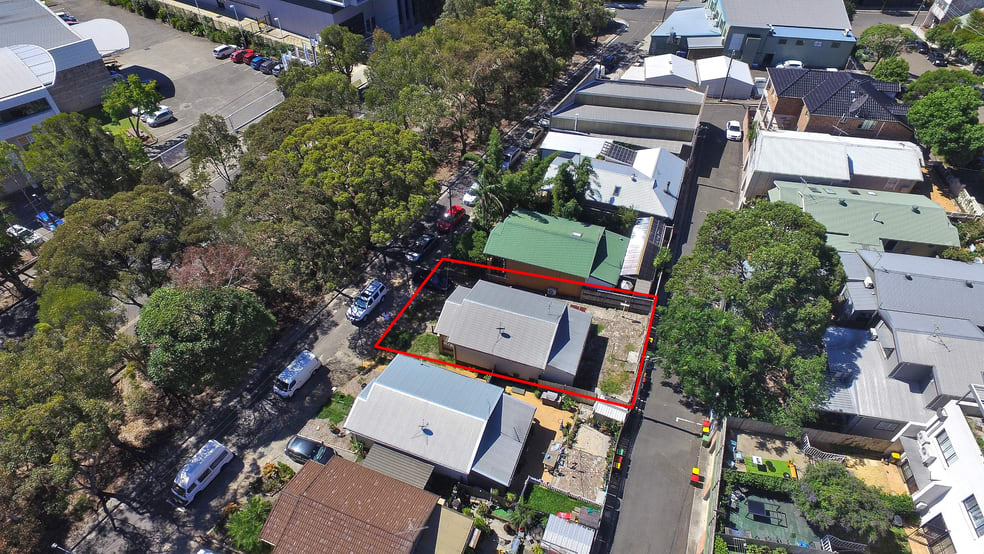 Click to view all images 9 Reserve Street Beaconsfield NSW 2015 - Image 3