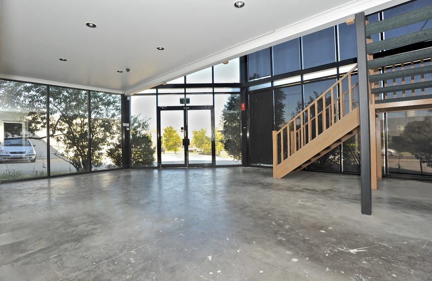 Click to view all images 10 Sonia Street Carrum Downs VIC 3201 - Image 3