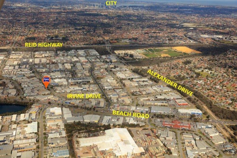 Click to view all images 60 Irvine Dr Malaga WA 6090 - Image 3
