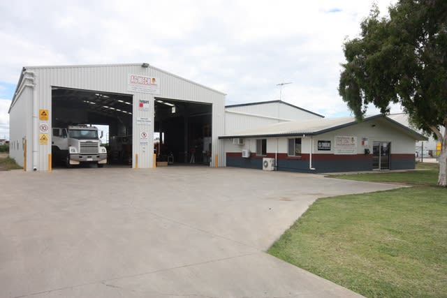 38 Raedon Street Biloela QLD 4715 - Image 1