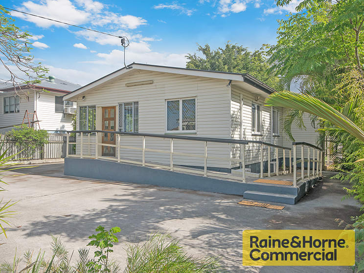 11 Goodfellows Road Kallangur QLD 4503 - Image 1