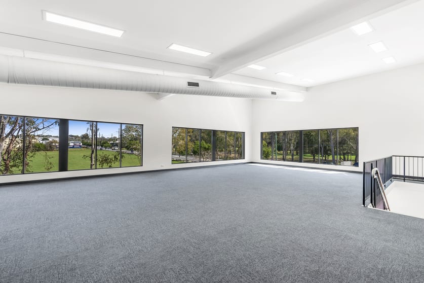 Click to view all images 449 Lytton Road Morningside QLD 4170 - Image 2