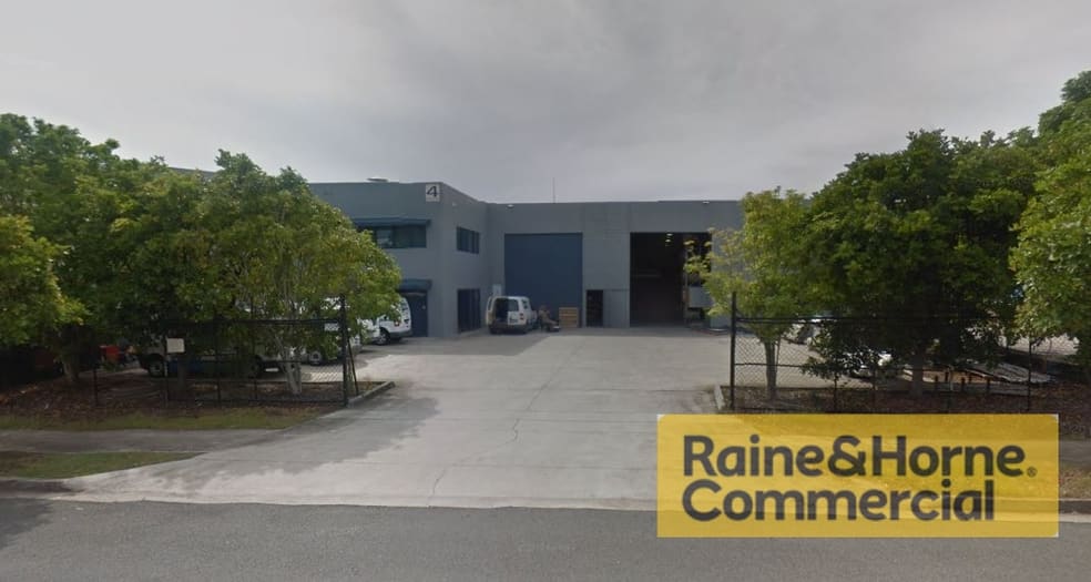 Click to view all images 4 Hook Street Capalaba QLD 4157 - Image 1