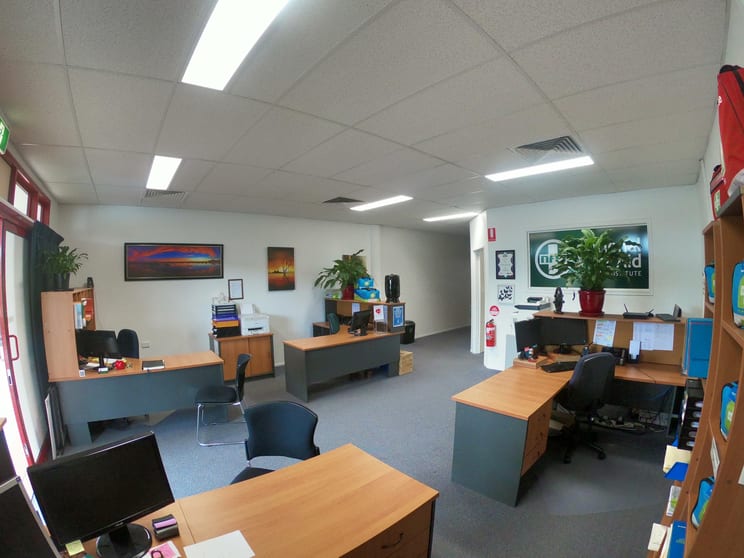 Click to view all images 18/1 Newspaper Place Maroochydore QLD 4558 - Image 3