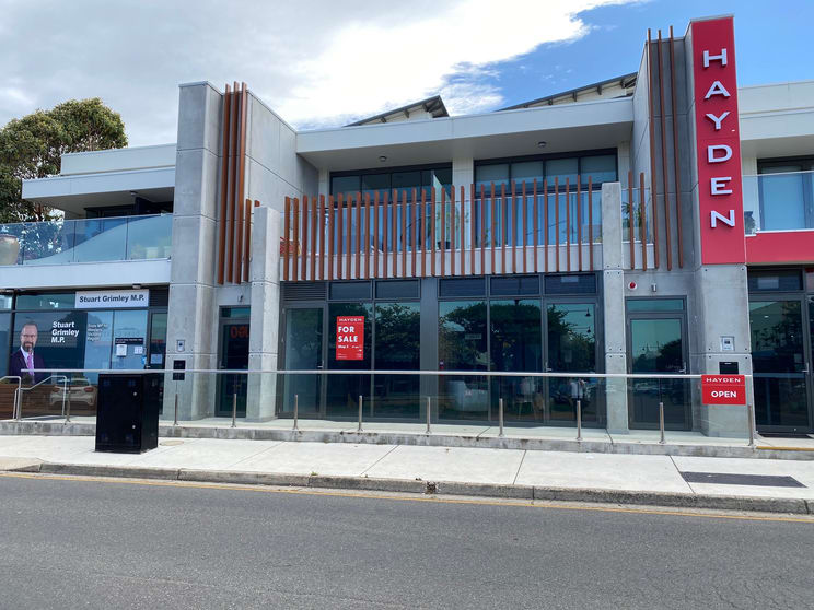 Click to view all images Shop 2/15-21 Pearl Street Torquay VIC 3228 - Image 1