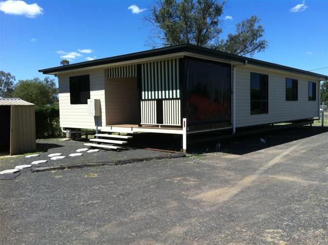 Click to view all images 61 Hawthorne Street Roma QLD 4455 - Image 2