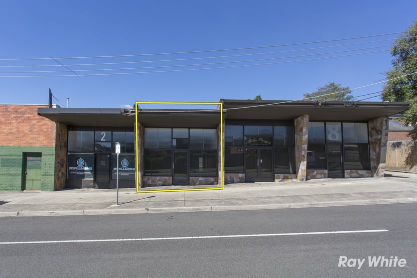 Click to view all images 4 Tivey Parade Balwyn VIC 3103 - Image 2