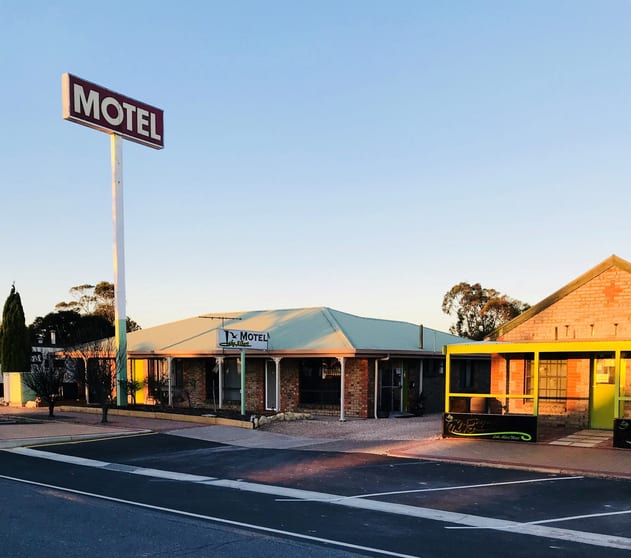 Click to view all images Meningie SA 5264 - Image 1