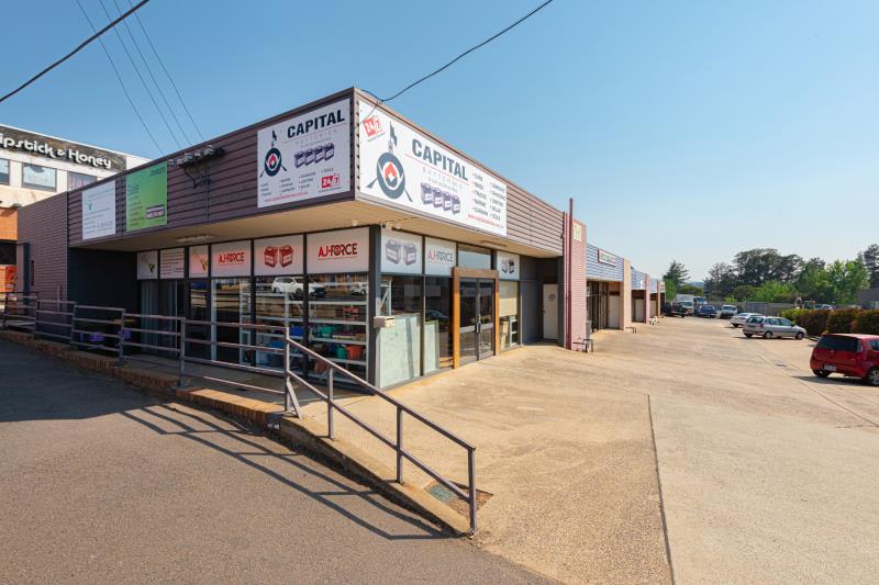 Click to view all images Unit 1/79 Gladstone Street Fyshwick ACT 2609 - Image 1