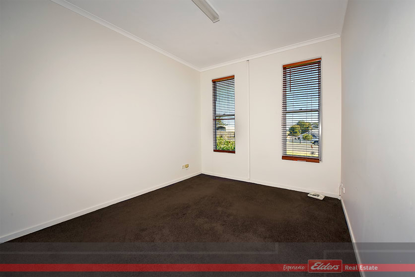Lakes Entrance VIC 3909 - Image 3