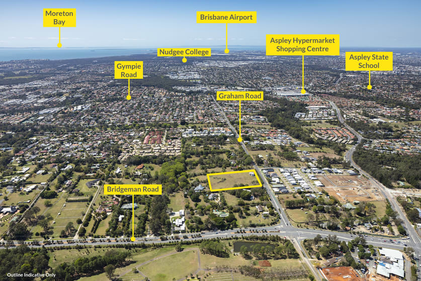 Click to view all images 229 Graham Road Bridgeman Downs QLD 4035 - Image 2