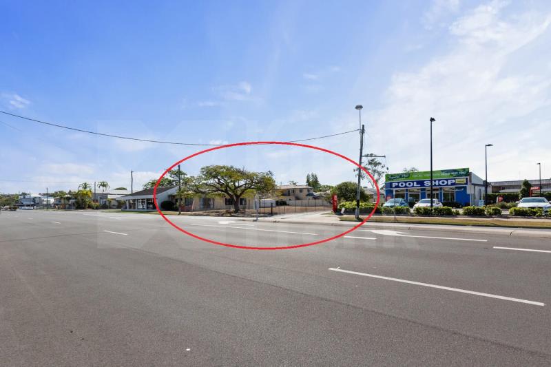 112 - 114 Denham Street Rockhampton City QLD 4700 - Image 2