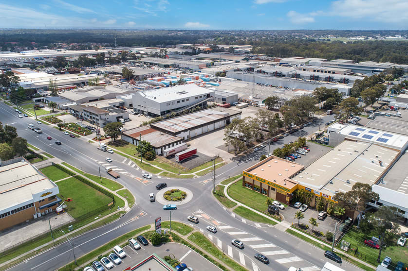 Click to view all images 49-51 Governor Macquarie Dr Chipping Norton NSW 2170 - Image 2