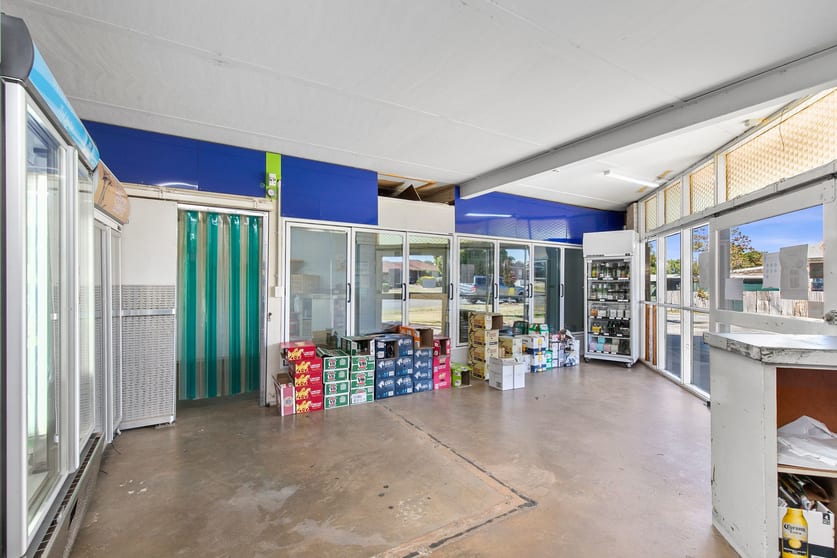 Click to view all images 39 Barnes Street Stawell VIC 3380 - Image 3