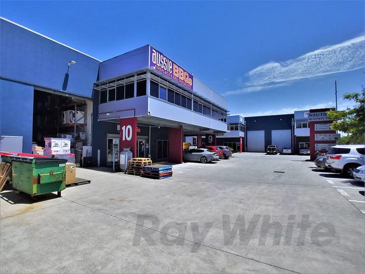 Click to view all images 10/210 Queensport Road North Murarrie QLD 4172 - Image 3