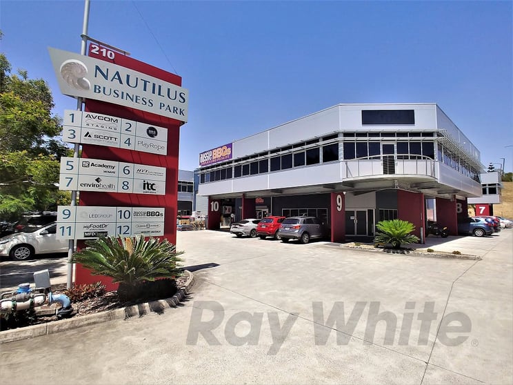 Click to view all images 10/210 Queensport Road North Murarrie QLD 4172 - Image 2