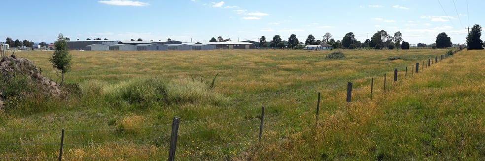 Click to view all images 108 Forge Creek Road Bairnsdale VIC 3875 - Image 3