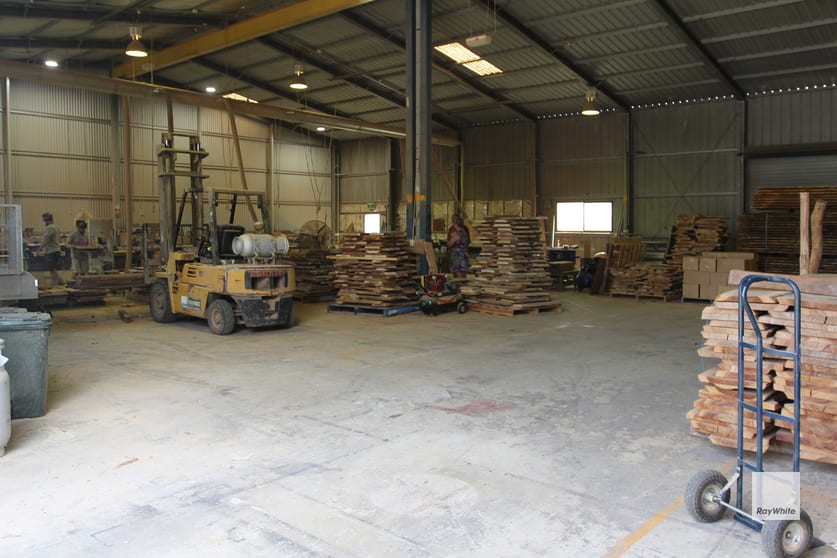 Click to view all images 13 Machinery Road Yandina QLD 4561 - Image 2