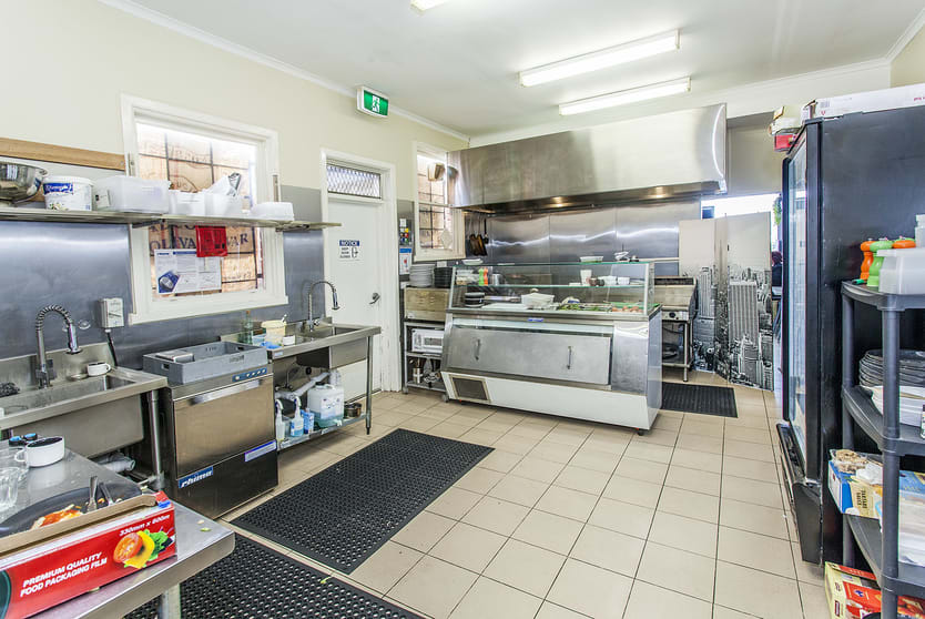 Click to view all images 747 Mountain Highway Bayswater VIC 3153 - Image 3