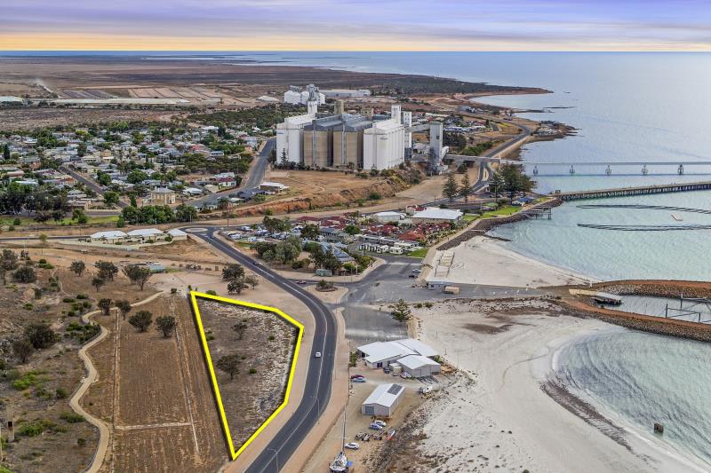 Lot/2001 Heritage Drive Wallaroo SA 5556 - Image 2