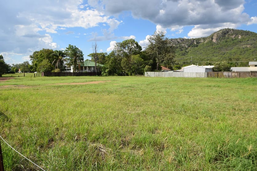 149 - 153 Ipswich Street Esk QLD 4312 - Image 1