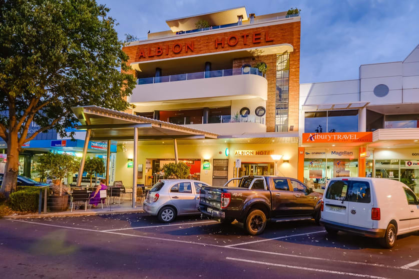 Click to view all images 593 Dean Street Albury NSW 2640 - Image 1
