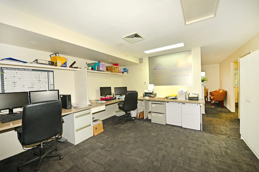 Suite 4/66 Poinciana Avenue Tewantin QLD 4565 - Image 3