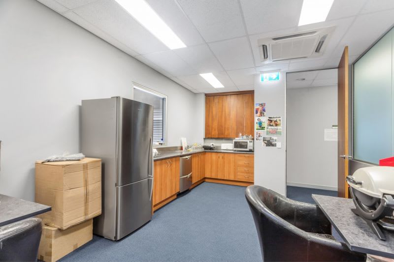 93 Rivergate Place Murarrie QLD 4172 - Image 3
