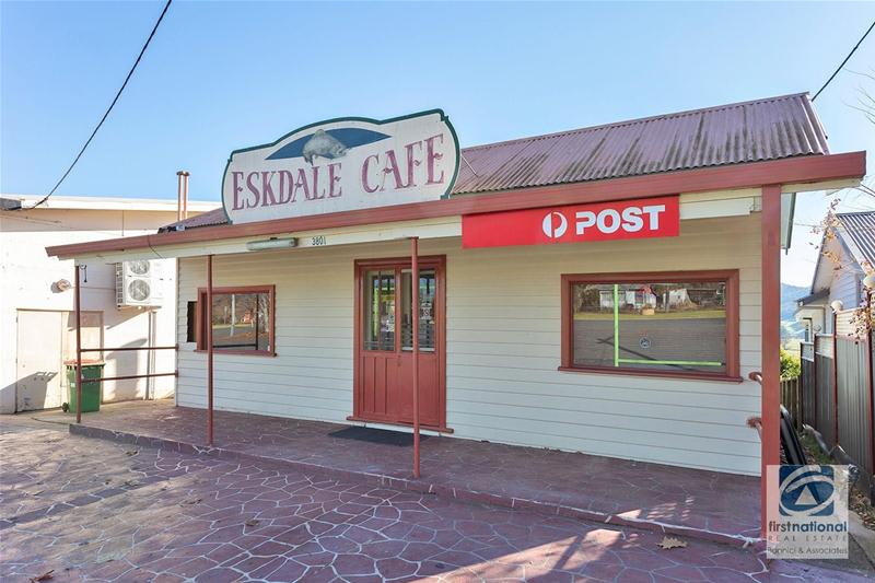 Click to view all images 3801 Omeo Highway Eskdale VIC 3701 - Image 1