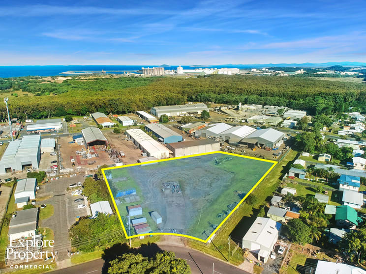 Click to view all images 4 Lester Hansen Street Mackay QLD 4740 - Image 2
