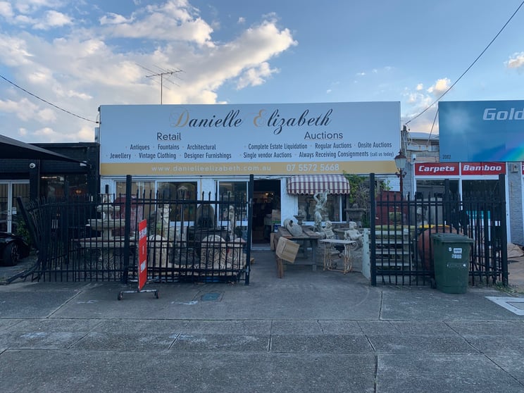 Click to view all images 2080 Gold Coast Highway Miami QLD 4220 - Image 1